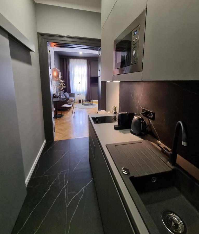 Mint Boutique Studio Apartments 3 ซาเกร็บ ภายนอก รูปภาพ