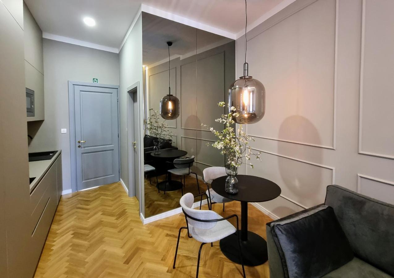 Mint Boutique Studio Apartments 3 ซาเกร็บ ภายนอก รูปภาพ