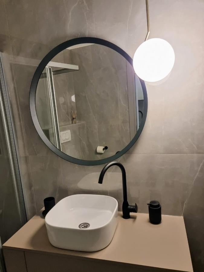 Mint Boutique Studio Apartments 3 ซาเกร็บ ภายนอก รูปภาพ